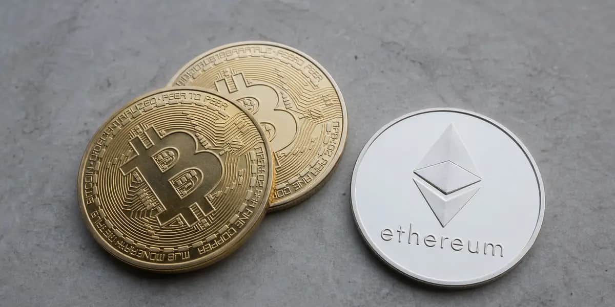 10월 16일 BTC 82K 박스권·김치프리미엄 제로... ETF 소폭 유입·고래 ETH 로테이션 주목 [암호화폐 시황]