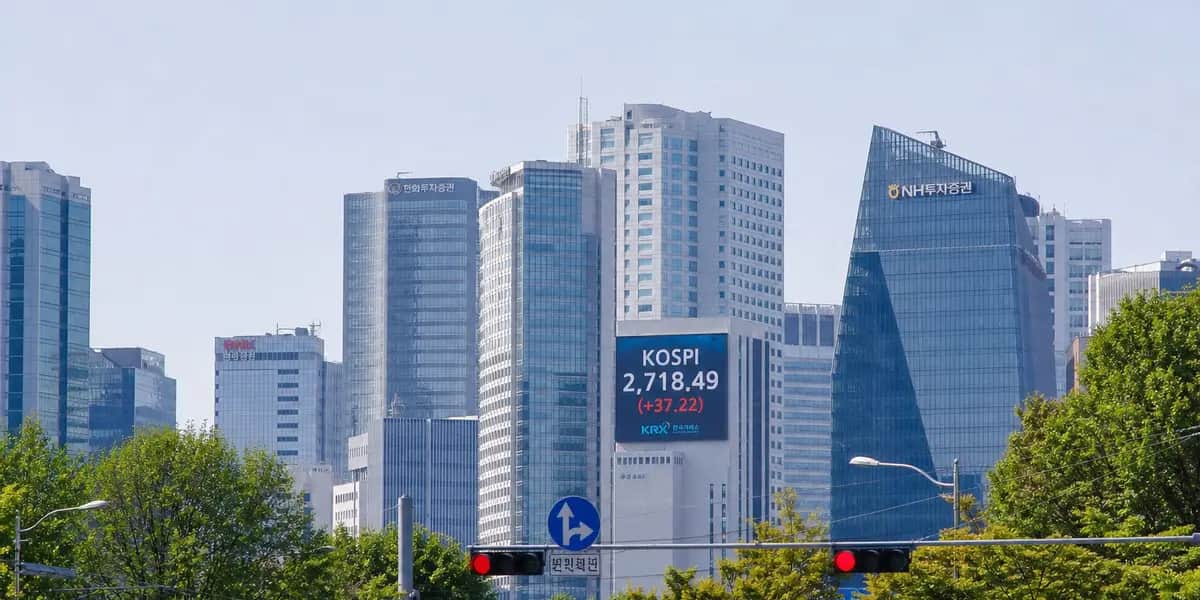 코스피 -3.43%·코스닥 -2.88% 차익실현…반도체 2.4~3조 거래대금 집중 [장마감 시황]