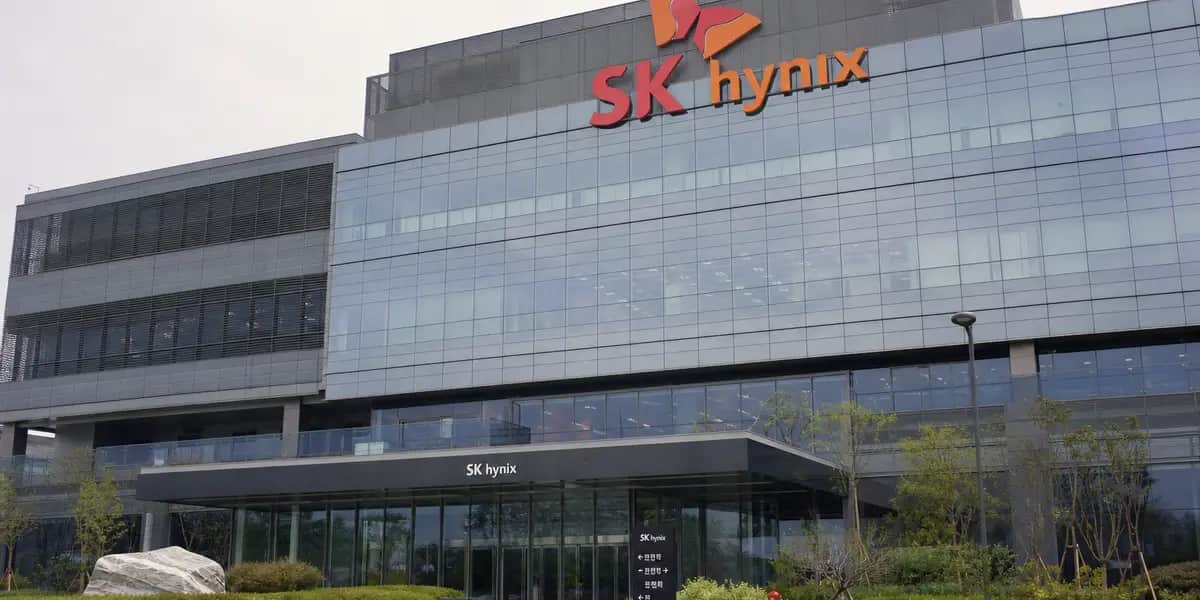 SK하이닉스 본사 건물 외관, 반도체 호황으로 SK그룹 시총 89.6% 급증한 국내 증시 사상 최대 6,000조 원 돌파 상징 이미지