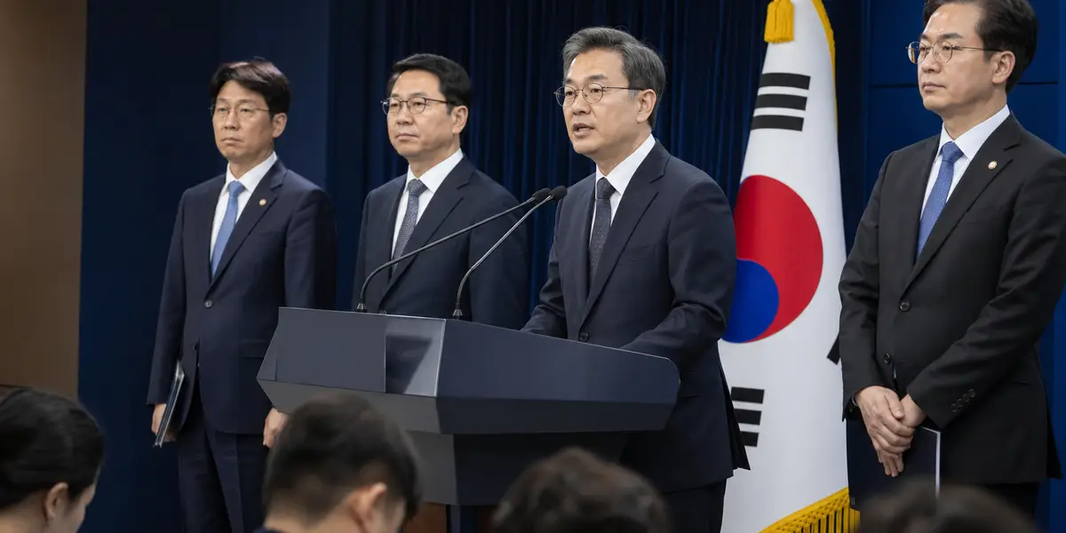 석유공사·가스공사 통합, LH는 둘로 쪼갠다…공공기관 109개 감축